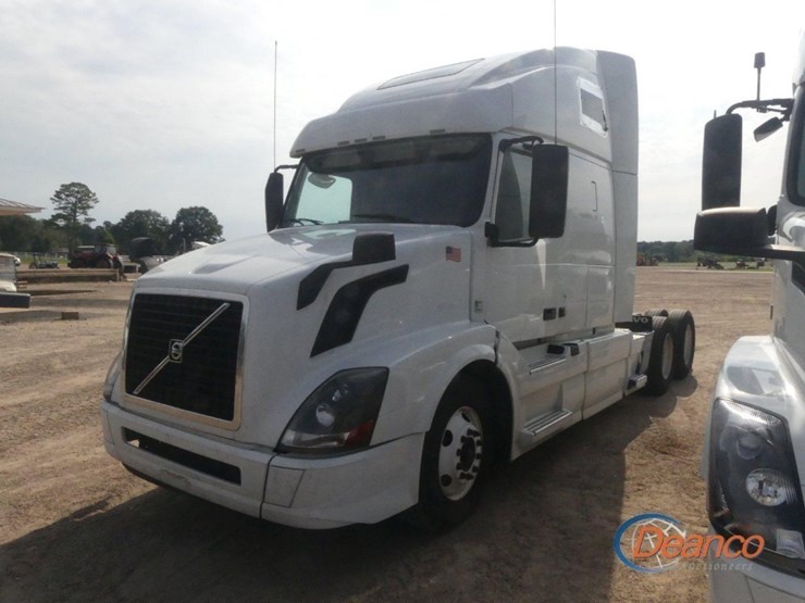 2016-volvo-vnl-truck-tractor,-s/n-4v4nc9eh5gn936388:-t/a,-sleeper,-volvo-d13-425hp-eng.,-ishift-auto,-12.5k-front,-38k-rears,-295/75r22.5-tires,-979k-mi.-image-23