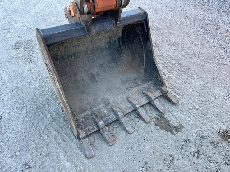 hitachi-zx60-image-11