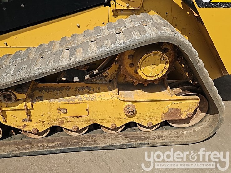 2019-caterpillar-299d2-xhp-image-19