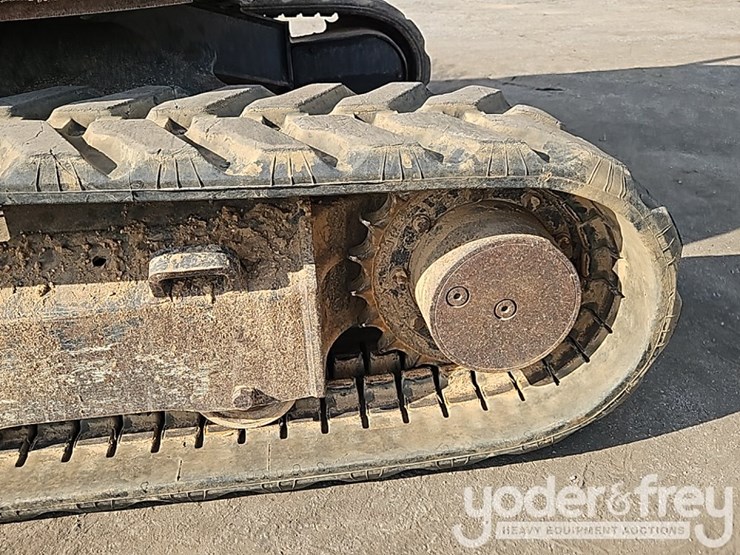 2019-yanmar-vio35-6a-image-26