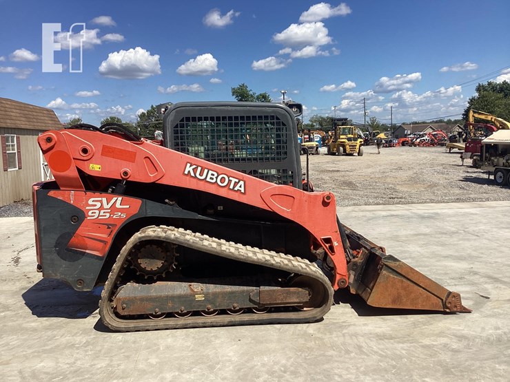 2019-kubota-svl95-2s-image-5