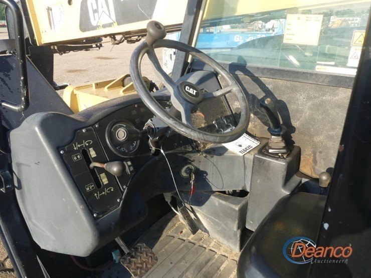 2014-caterpillar-tl642c-image-11