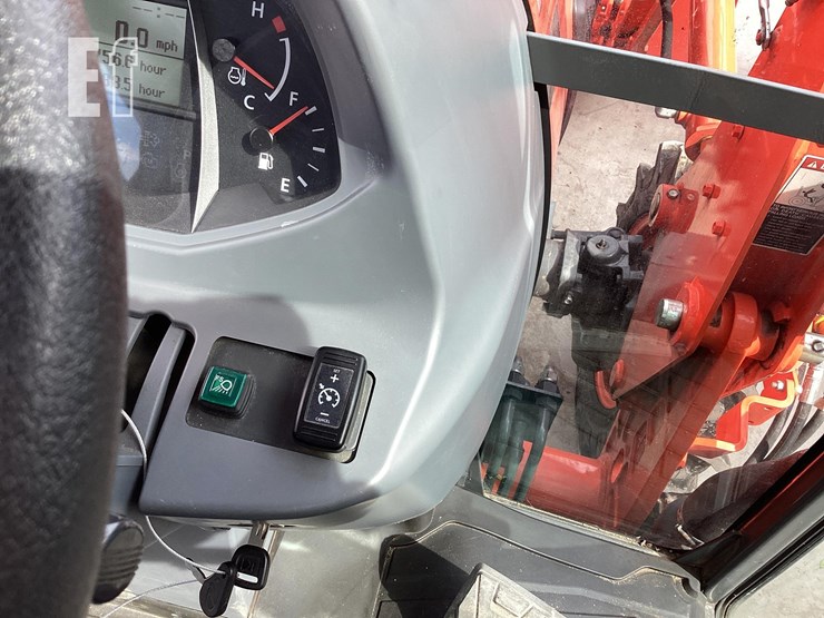 2018-kubota-l4760-image-15