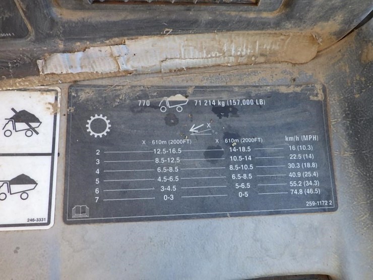 2011-caterpillar-770-image-44