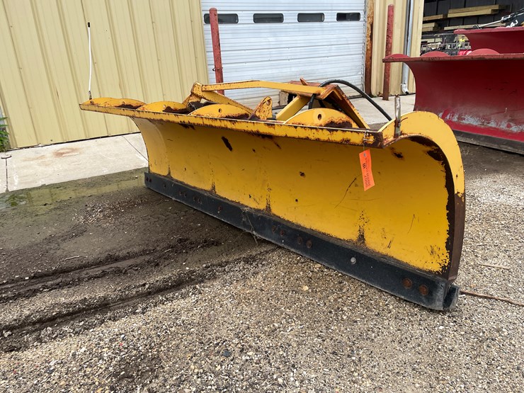 #9867-•-10'-monroe-snow-plow-image-1