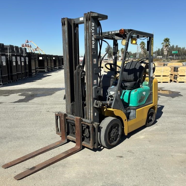 2005 Komatsu FG25SHT-14