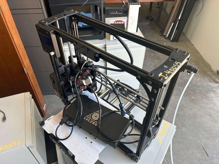 maker-bot-replicator-3d-printer-image-2