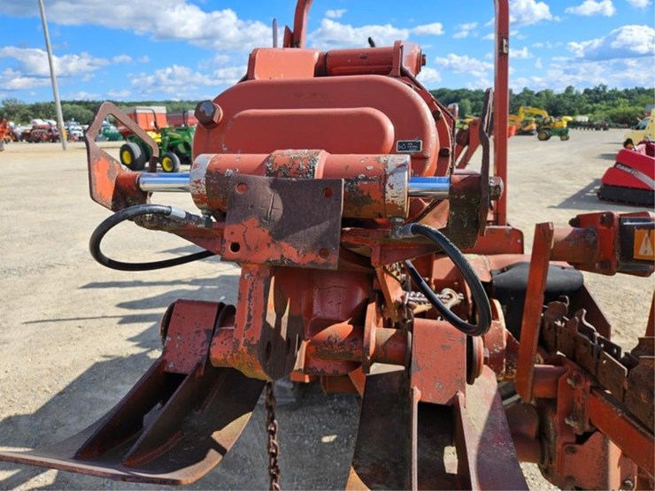 ditch-witch-5110-image-35