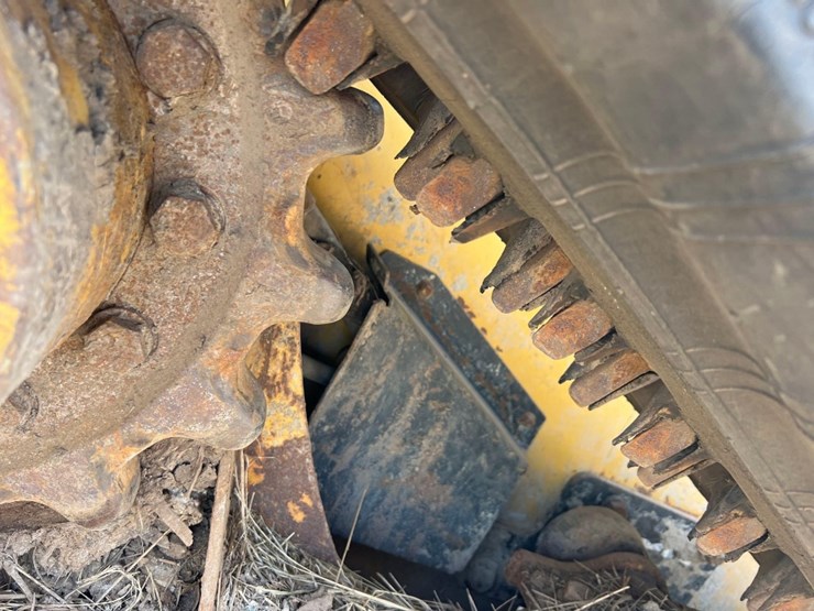 2019-caterpillar-239d-image-19