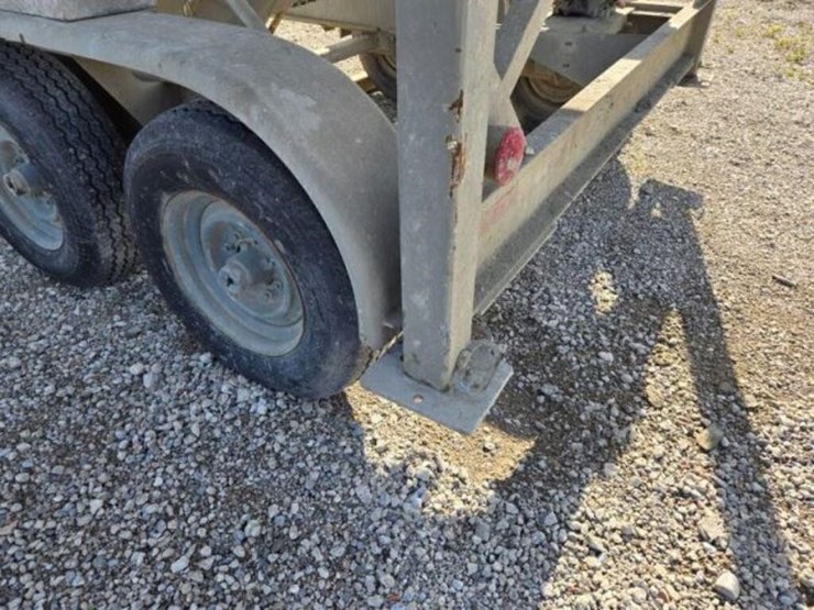 2014-fastway-low-profile-tow-behind-t/a-cement-sil-image-25