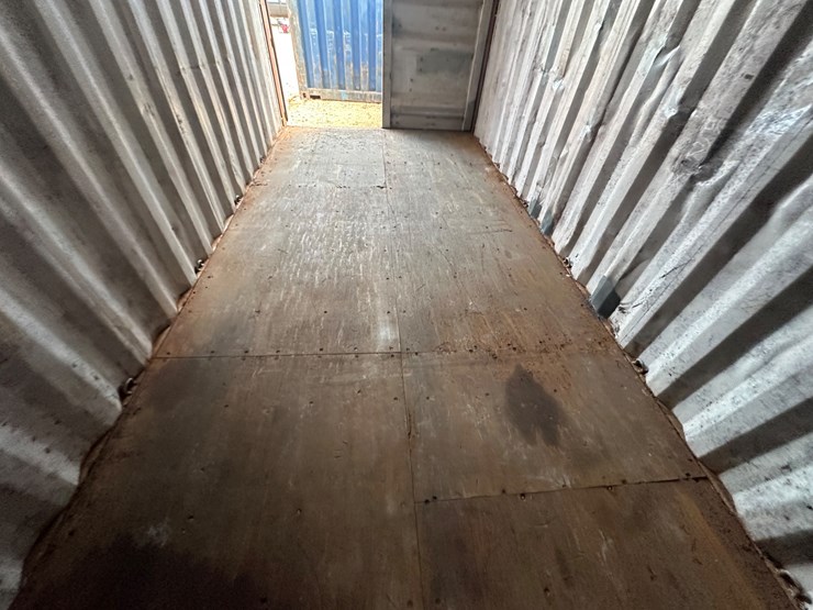 #1225-•-20-ft-shipping-container-image-18