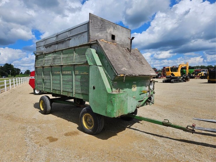 john-deere-125-image-7