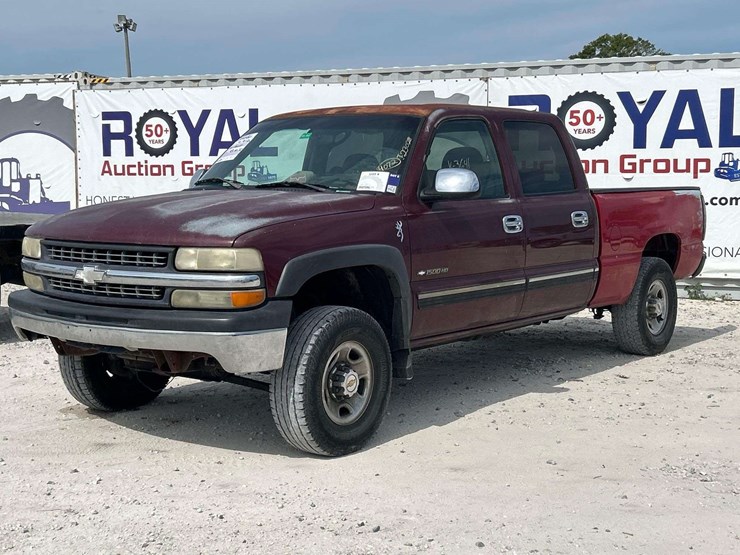 2001-chevrolet-silverado-1500hd-image-1