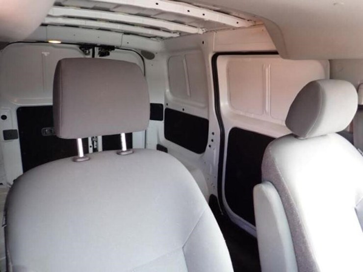 2019-nissan-nv200-image-37
