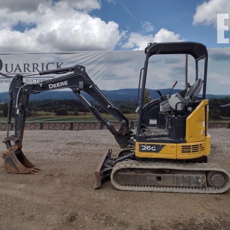 2021 DEERE 26G