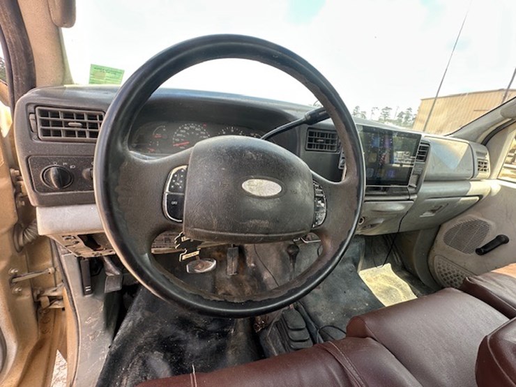 2003-ford-f450-image-46