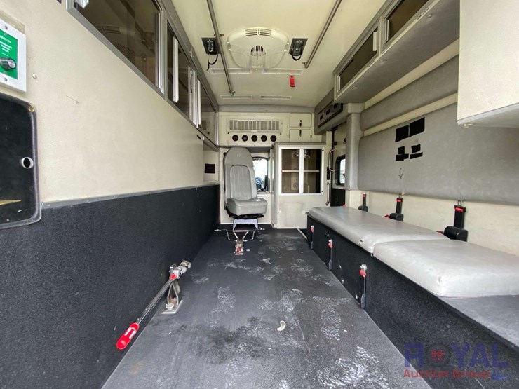 2015-international-durastar-4300-image-26