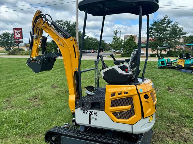 2025-cfg-industrial-xz20r-mini-excavator-...-unused-image-1