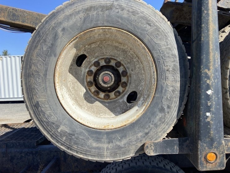 2004-peterbilt-378-image-29