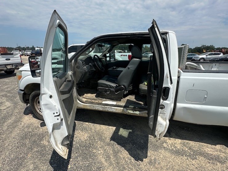 2011-ford-f250-image-22
