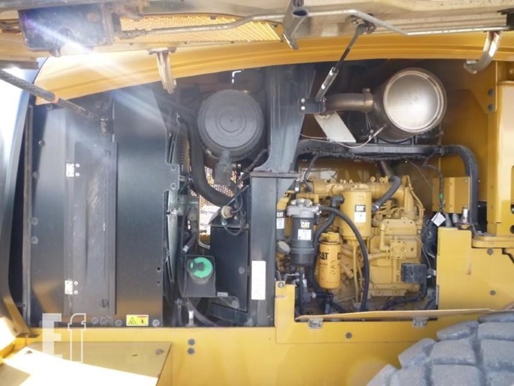 2013-caterpillar-924k-image-32
