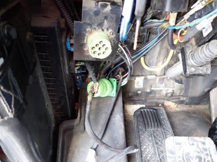 2019-international-hx520-image-22