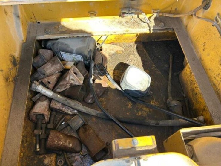 2010-caterpillar-324dl-image-25
