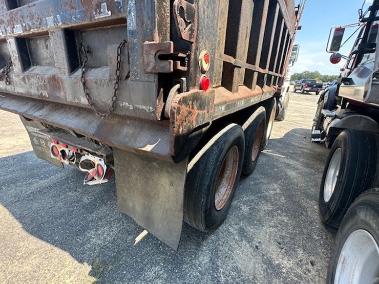 1978-mack-r686-image-10