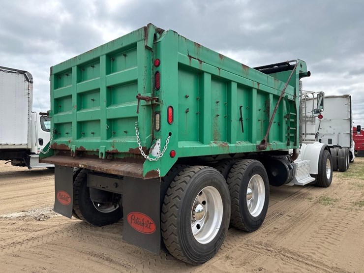 2013-peterbilt-388-image-6