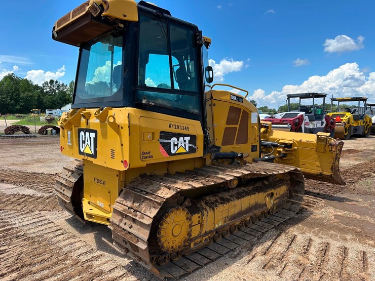 2017-caterpillar-d5-image-2