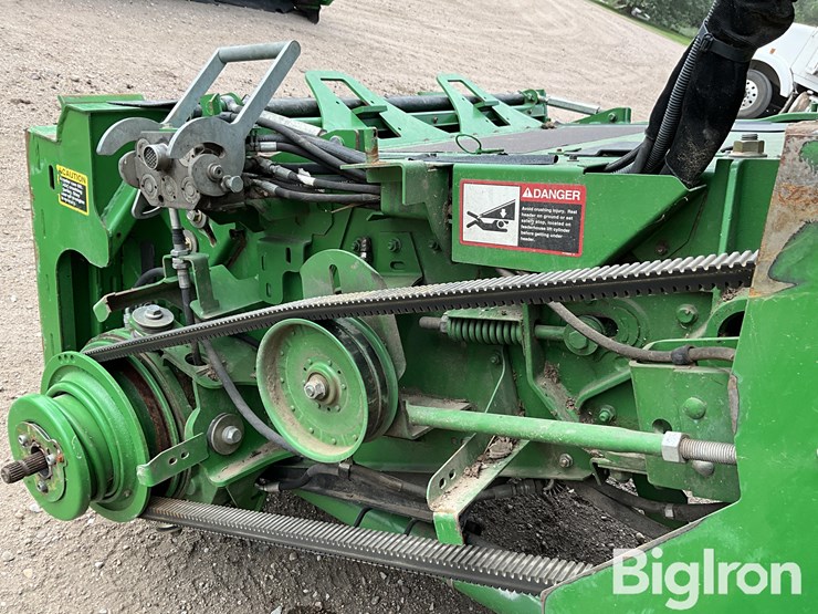 2013-john-deere-s670-image-16