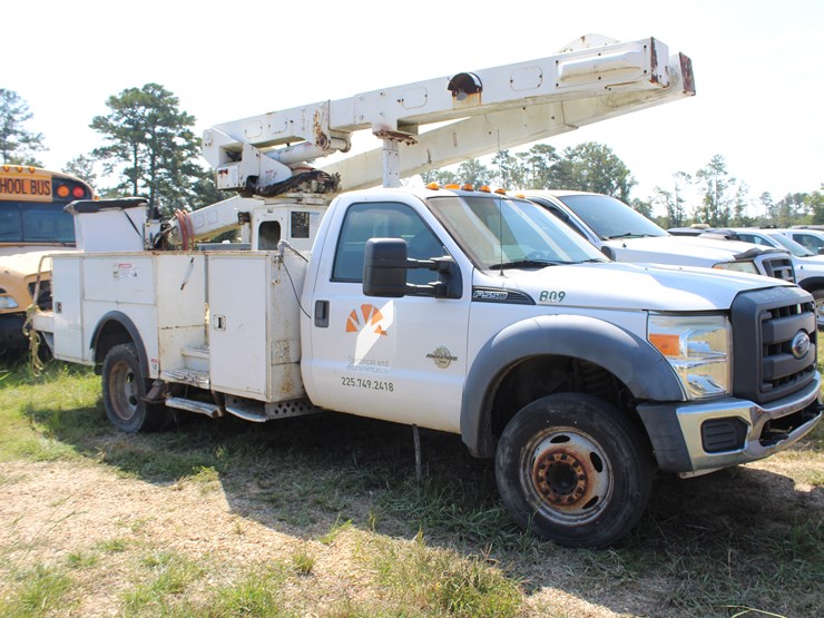 2014-ford-f550-image-1