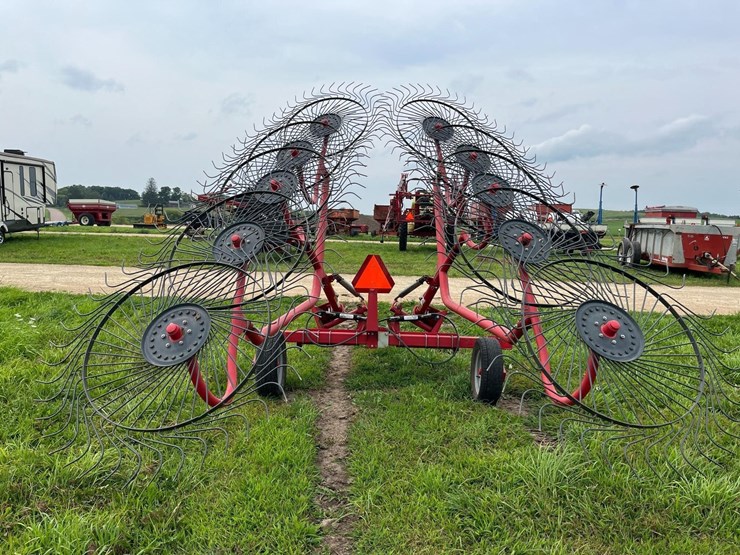 arts-way-fwr10-rake-image-5