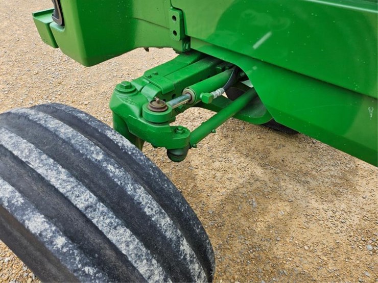 john-deere-8200-image-49