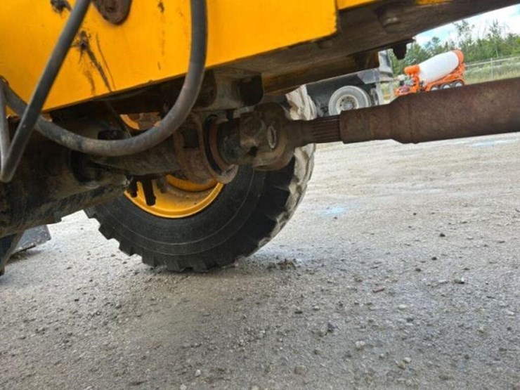 2019-jcb-409-image-40