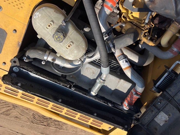 2018-deere-160g-lc-image-39