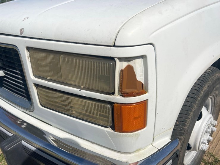 1994-gmc-sierra-3500-image-9