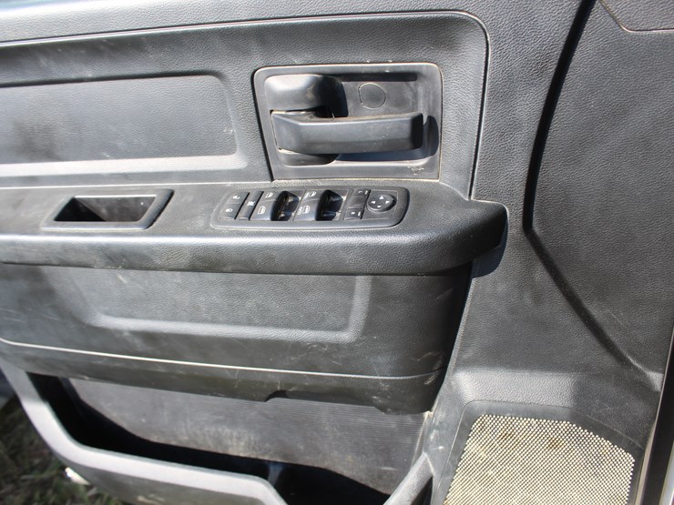 2018-dodge-1500-image-9