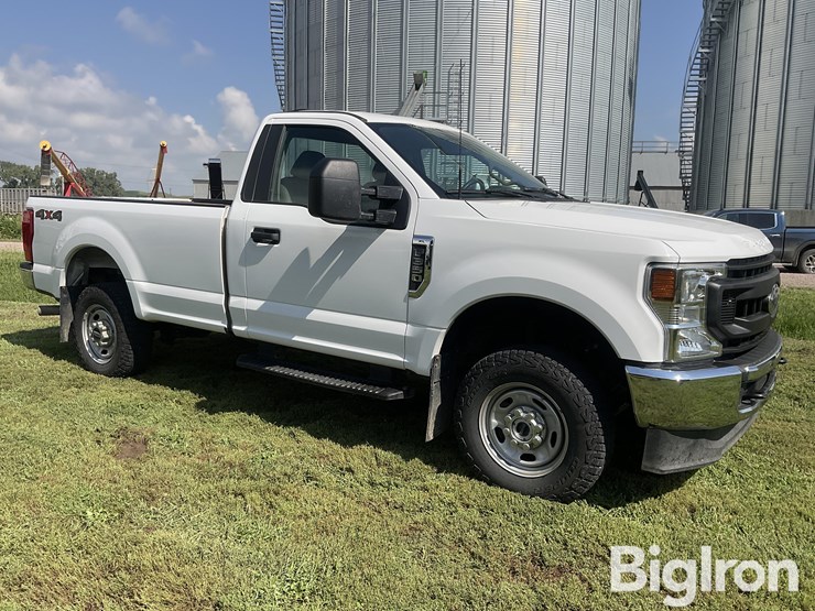 2021-ford-f350-image-3