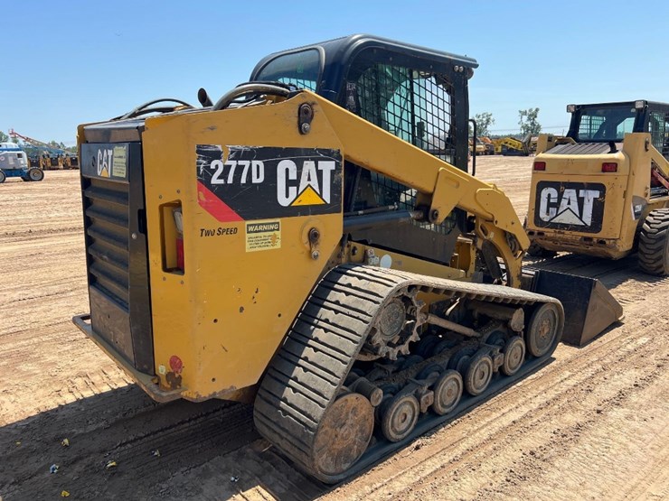 2016-caterpillar-277d-image-4
