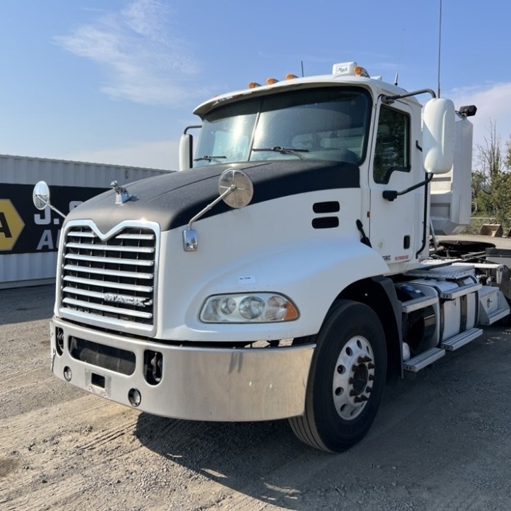 2012 Mack CXU613 T/A Truck Tractor