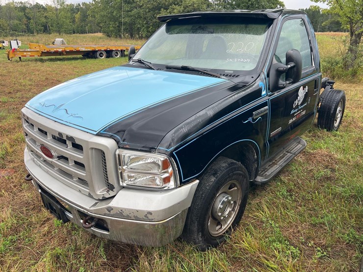 2005-ford-f350-image-1