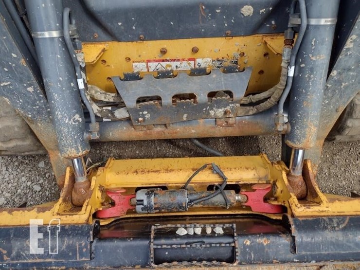 2020-deere-325g-image-14