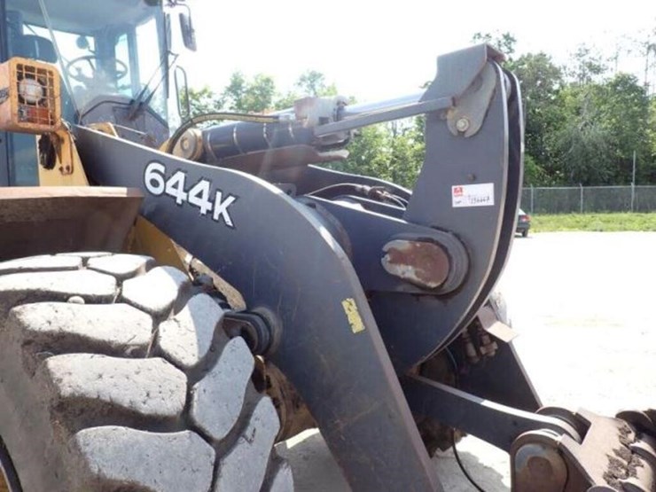 2009-deere-644k-image-25