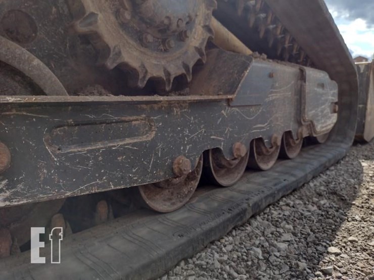 2022-deere-317g-image-31