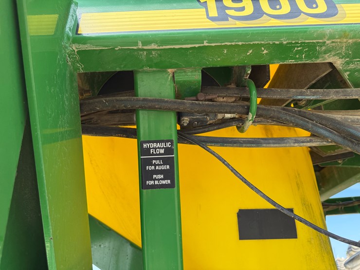 john-deere-1900-image-27