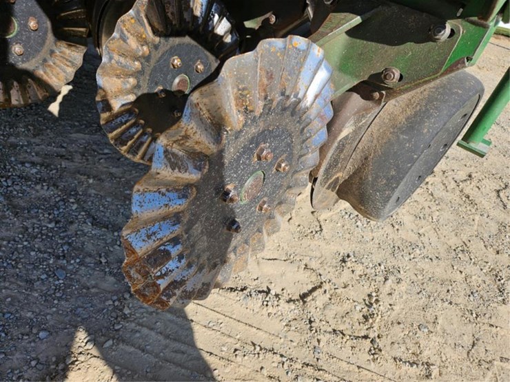 john-deere-1530-image-32