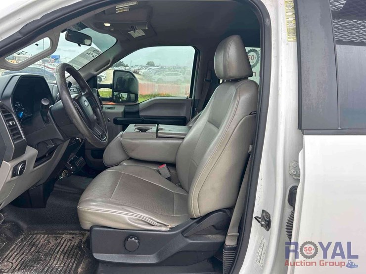 2017-ford-f350-image-14