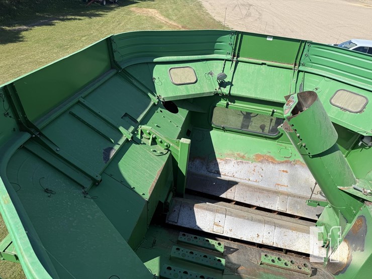 2009-john-deere-9770-sts-image-12