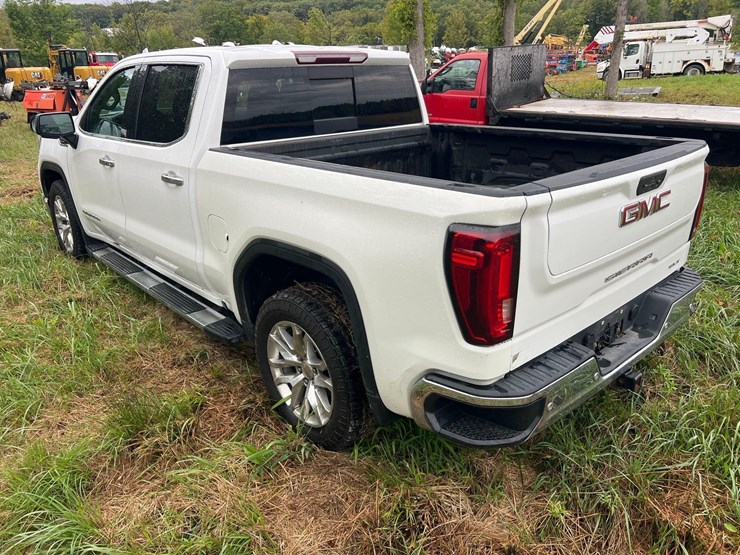 2020-gmc-sierra-1500-slt-image-5